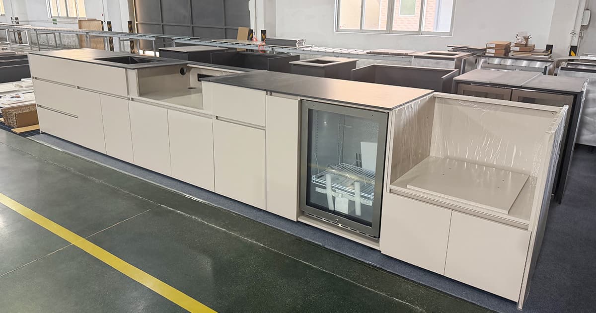 Extruded Aluminium Outdoor Kitchen Cabinets With Powder Coated Elegant Khaki Surface